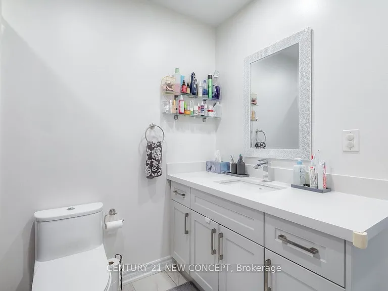 735 Sheppard Ave #33 — Photo 16