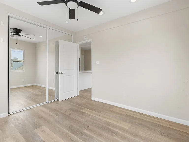 715 Cohasset — Photo 32