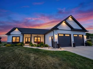 184 Queens Creek Dr W, Frankenmuth, MI 48734