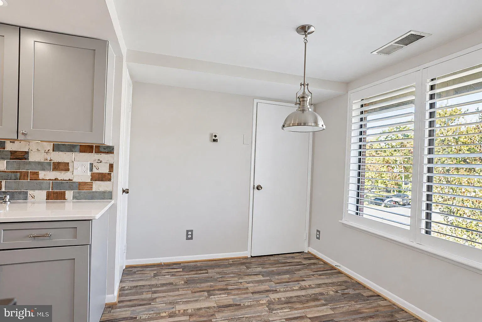 2 bed, 2.0 bath, 900 sqft, $2,500 — Photo 4