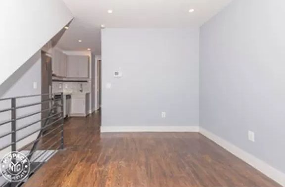 3rd image of 291 Onderdonk Ave #1C