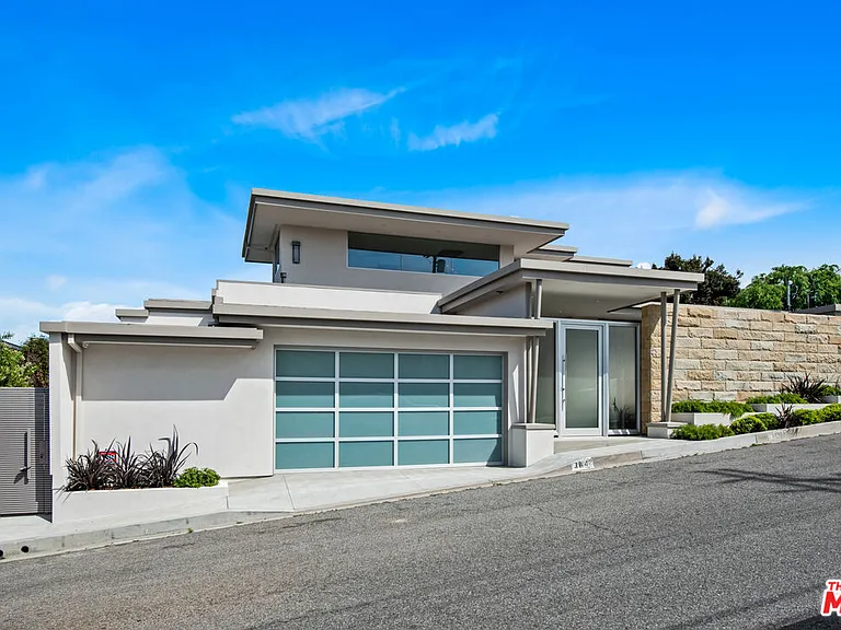 3642 Beverly Ridge Dr — Photo 14