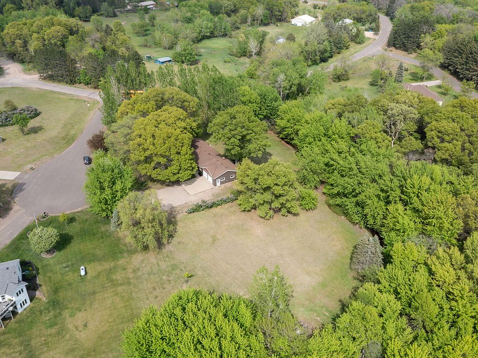 1st image of 24615 Oak Ct NW