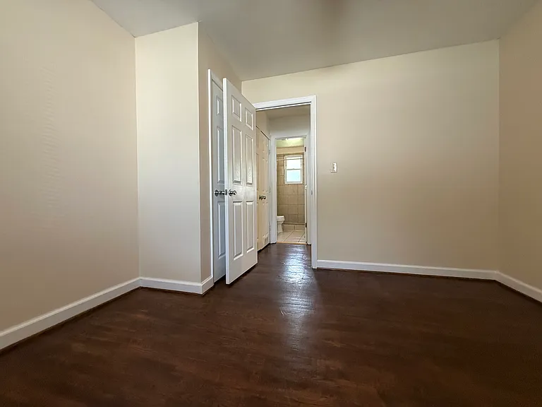 2615 Albion St — Photo 14