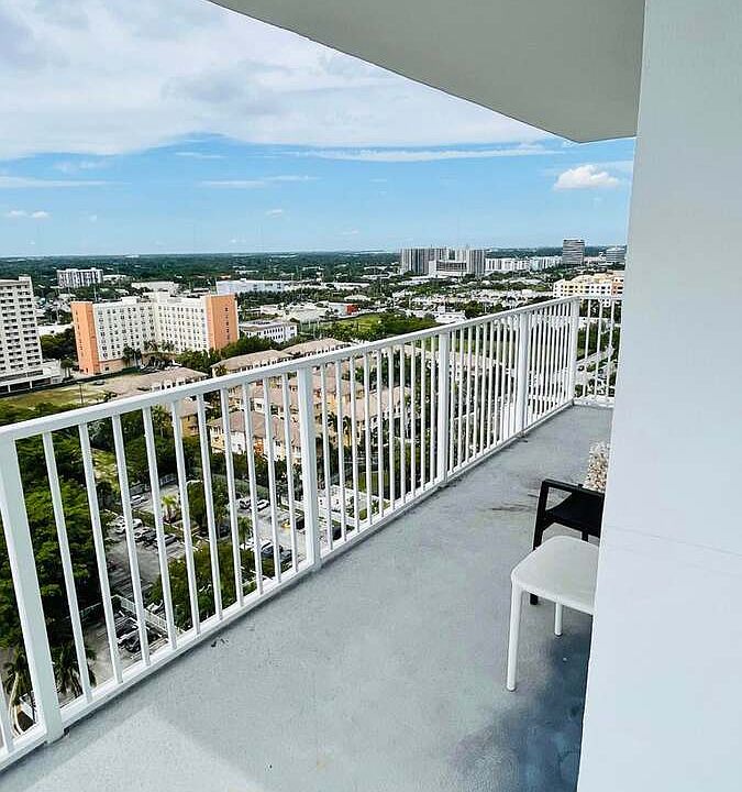 1st image of 2801 NE 183rd St APT 2017W
