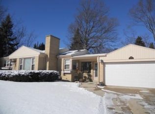 1605 Linda Ln, Lake Geneva, WI 53147