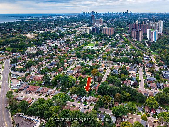 2nd image of 36 McDonald Ave