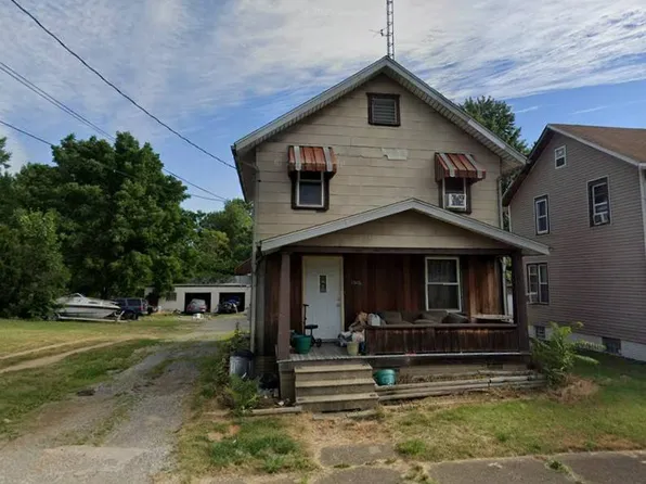 1805 17th St NE, Canton, OH 44705