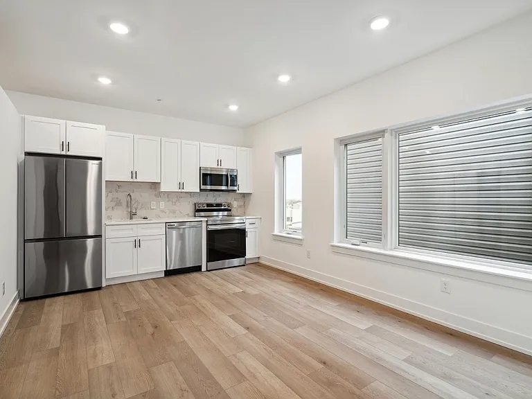 903 Leland St #207 — Photo 1