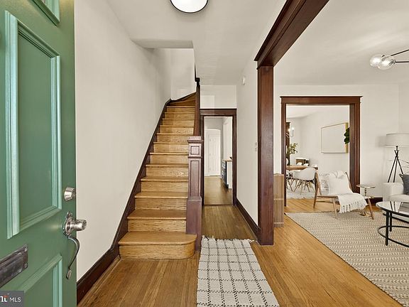 4th image of 720 Webster St NW