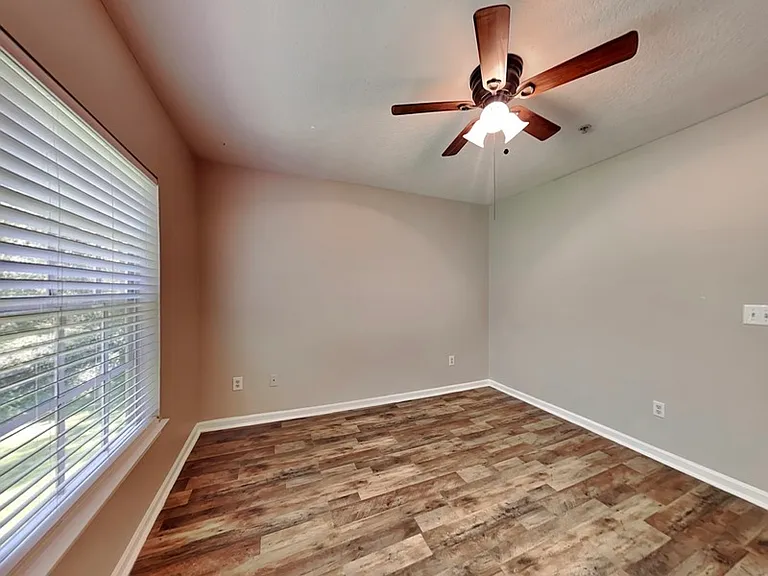 725 Crest Pines Dr #421 — Photo 13