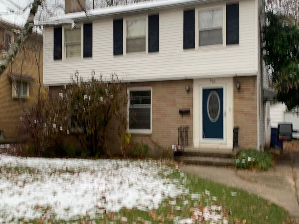 1st image of 303 Hobart St SE