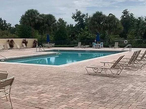 3rd image of 3175 Feltrim Pl APT 105