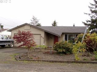 915 14th Ave, Seaside, OR 97138