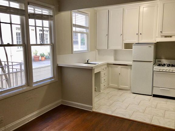 4th image of 2340 Pacific Ave APT 103