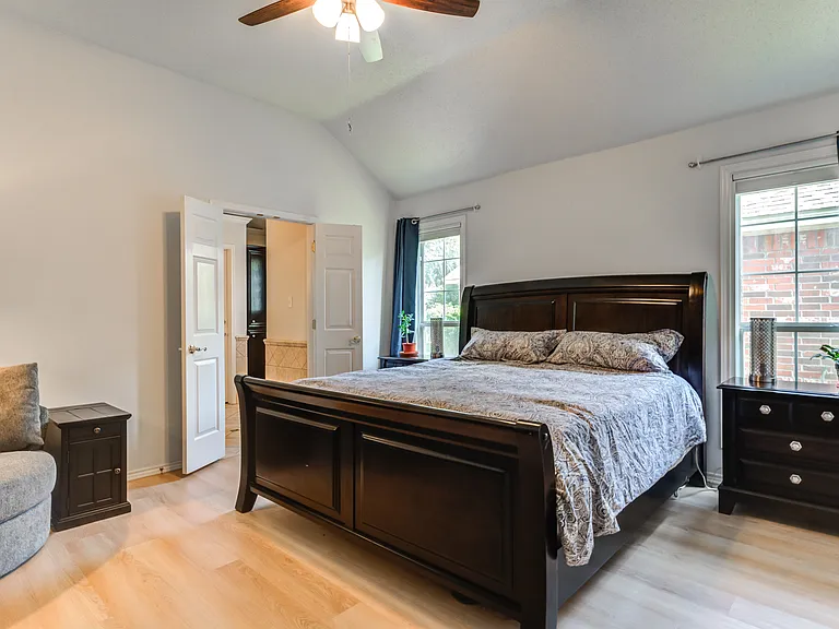 105 N Vale Ave — Photo 37