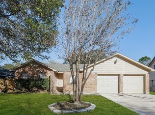 16234 Summer Wind Dr, Houston, TX 77090
