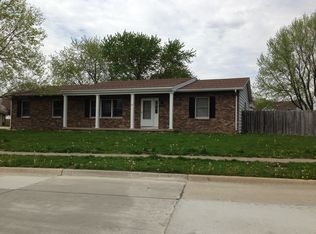 3010 Clayton Rd, Champaign, IL 61822