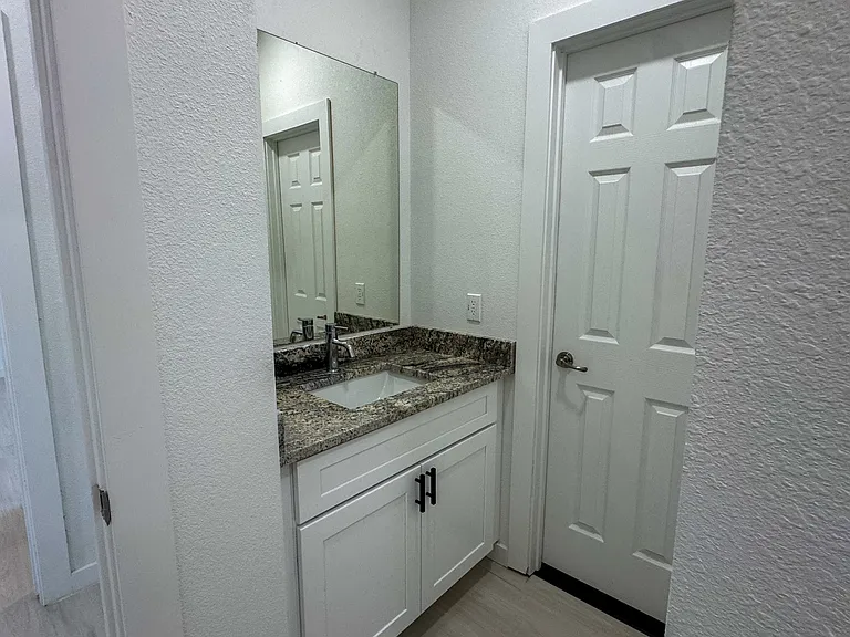 160 Zion Rd — Photo 14