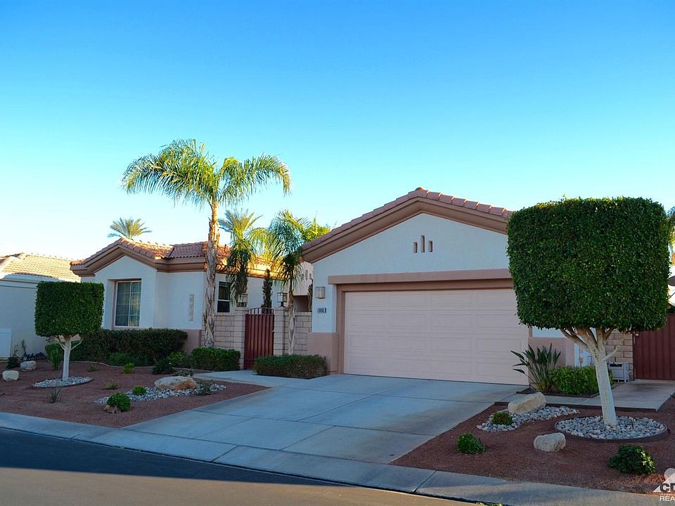 1st image of 79885 Parkway Esplanade S