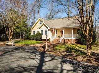 33 Holly Ct, Lottsburg, VA 22511