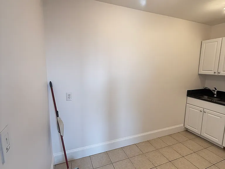 40 Symphony Rd #4 — Photo 5