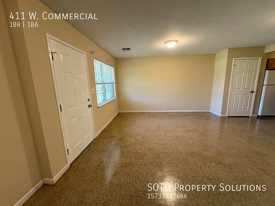 1 BD / 1 BA Pet-Friendly Apartment in Charleston, MO — Photo 3