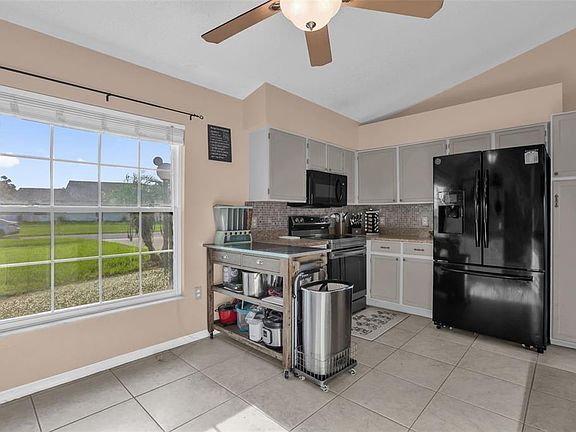 5th image of 418 GROVEPARK DRIVE