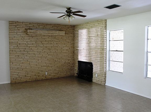 3rd image of 1602 Cardinal Dr