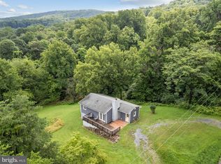 19 Sleepy Hollow Rd, Linden, VA 22642
