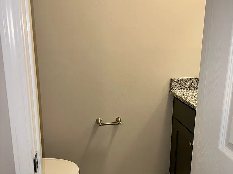 220 Bladen St — Photo 20