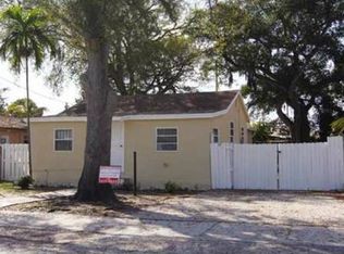 586 NW 94th St, Miami, FL 33150