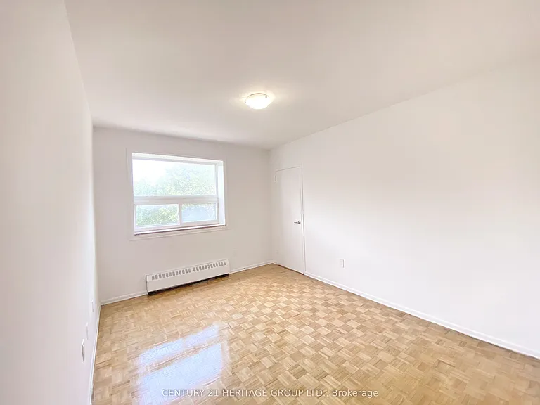 10 Garfella Dr #206 — Photo 10