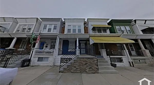 1939 N Myrtlewood St — Photo 10