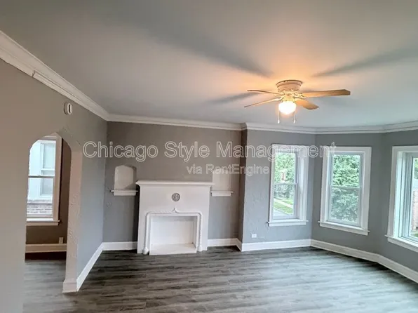10625 S Calumet Ave, Chicago, IL