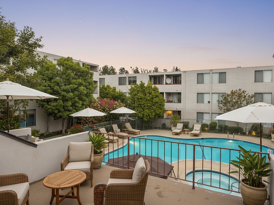 1st image of 22035 Burbank Blvd #Ba846da56