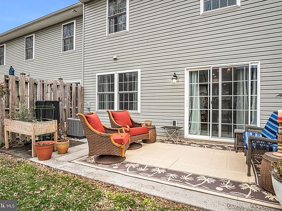2nd image of 339 Melbourne Ln