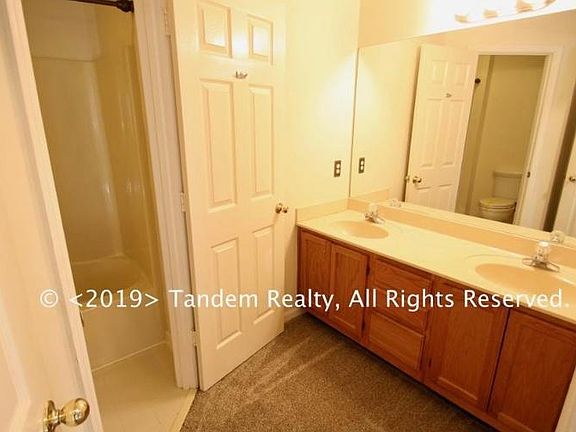 4th image of 1109 Deerhurst Ct