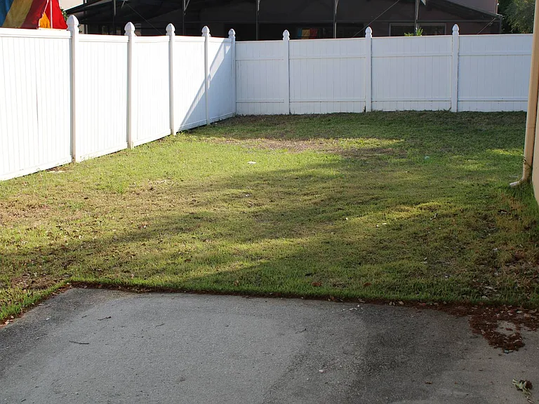 353 Heather Hills Dr — Photo 17