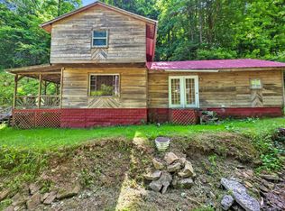 6728 Straight Holw, McVeigh, KY 41555