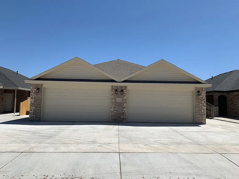 1217 Preston Trl — Photo 1