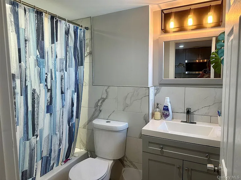 372 Verplanck Ave #1 — Photo 10
