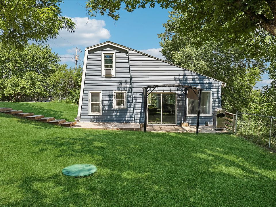 1st image of 6033 N Lakeshore Dr