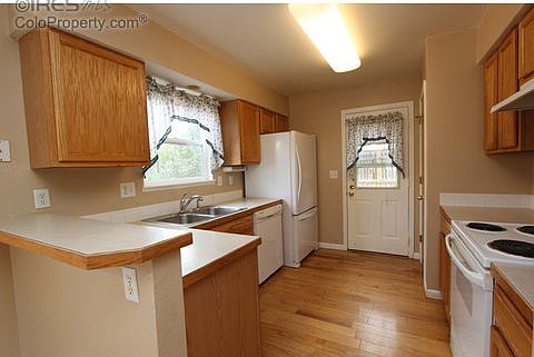 3rd image of 3227 Ellis Ct
