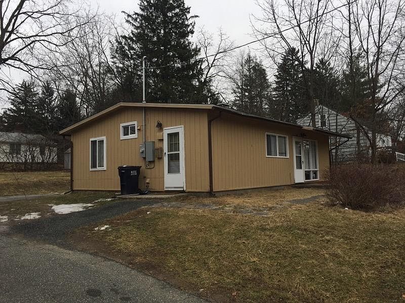 2nd image of 237 Sunset Ave