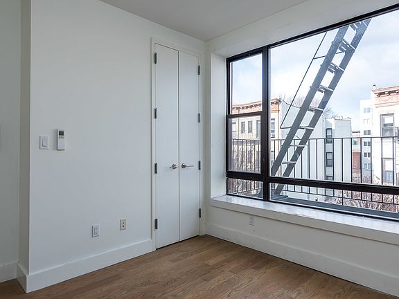 2nd image of 818 Saint Johns Pl #3F