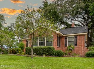 903 Old Hickory Rd, Jacksonville, FL 32207