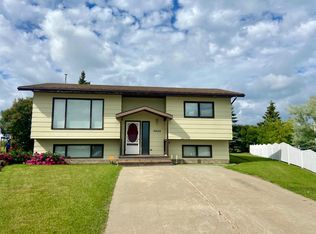 10624 S 103rd St, Fairview, AB T0H1L0