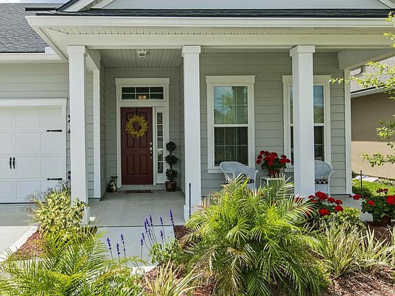 2nd image of 14068 Carson Ct