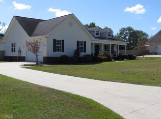 2912 Charlie Ln, Statesboro, GA 30461